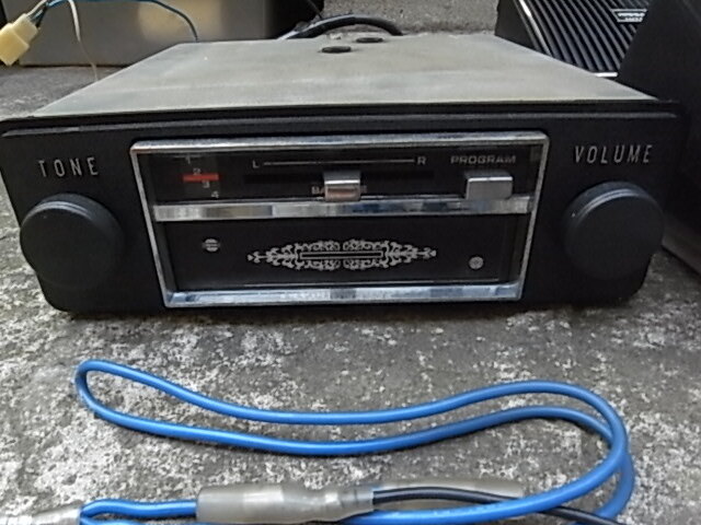  Nissan original Hitachi 8 tiger car stereo 29200-R0110 model CS-1410K