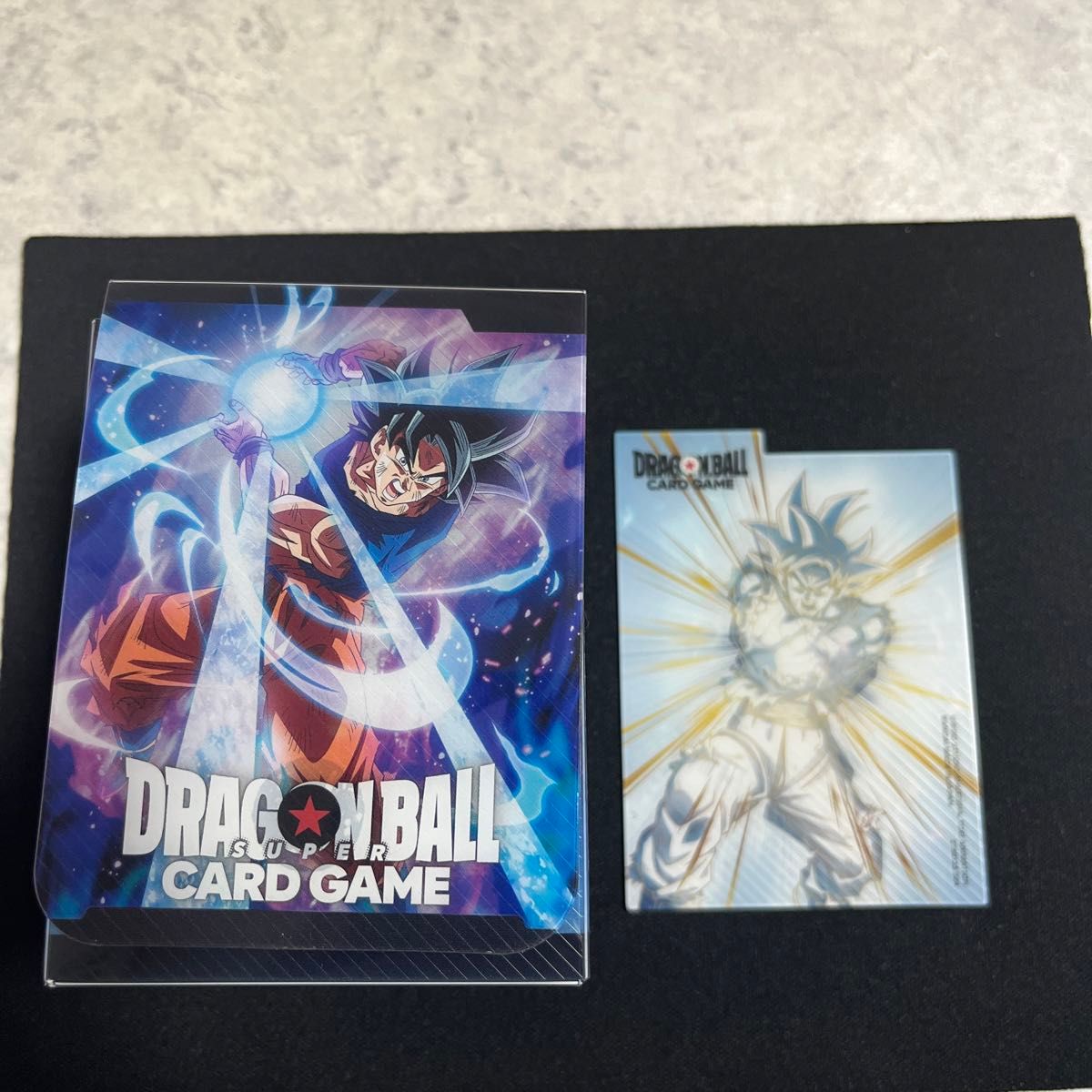 ドラゴンボール フュージョンワールド 孫悟空 デッキケースと ドラゴンボール フュージョンワールド 孫悟空 デッキケースと