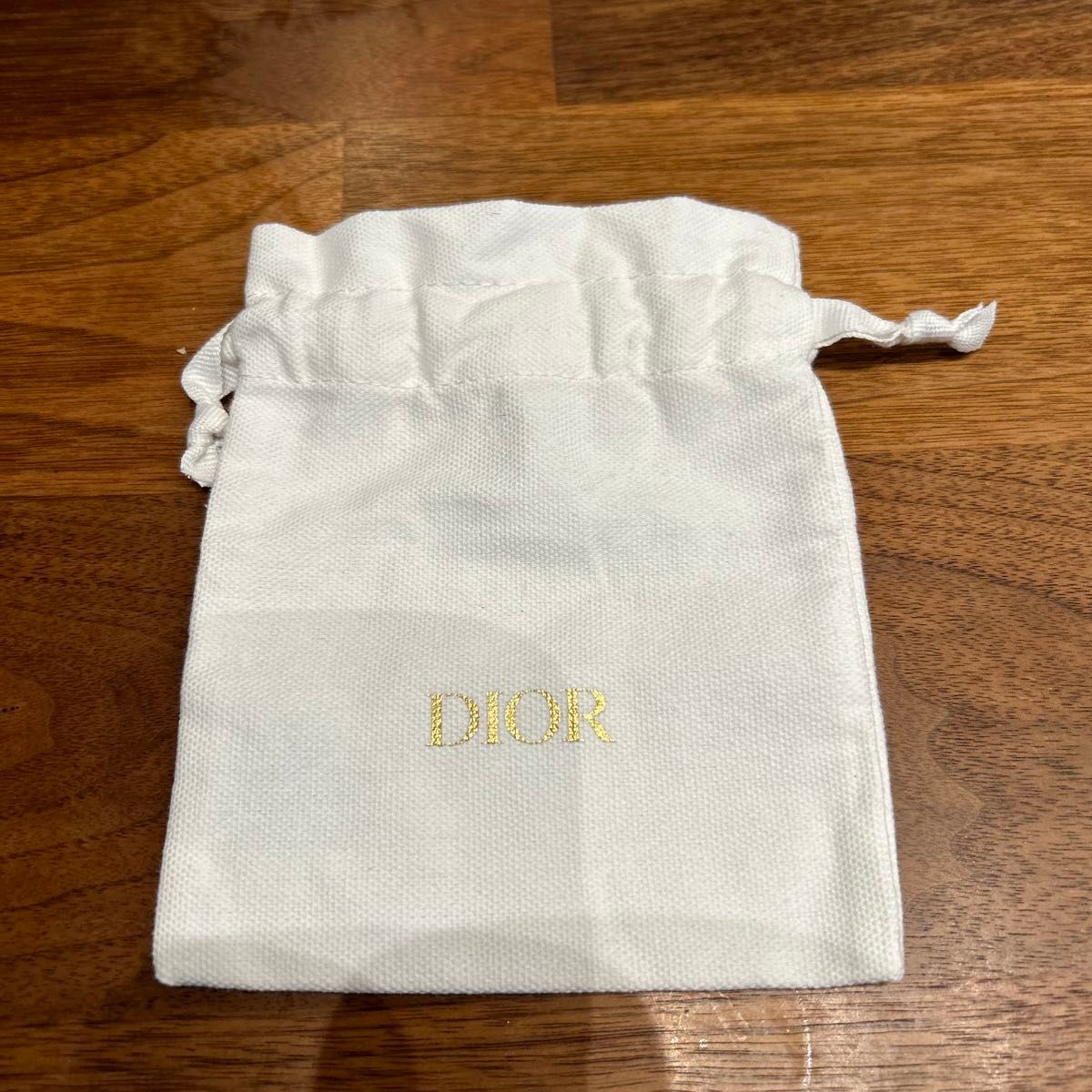未使用　Dior ディオール クリスタル会員限定 ノベルティ 水筒　ミニボトル　おまけ付き