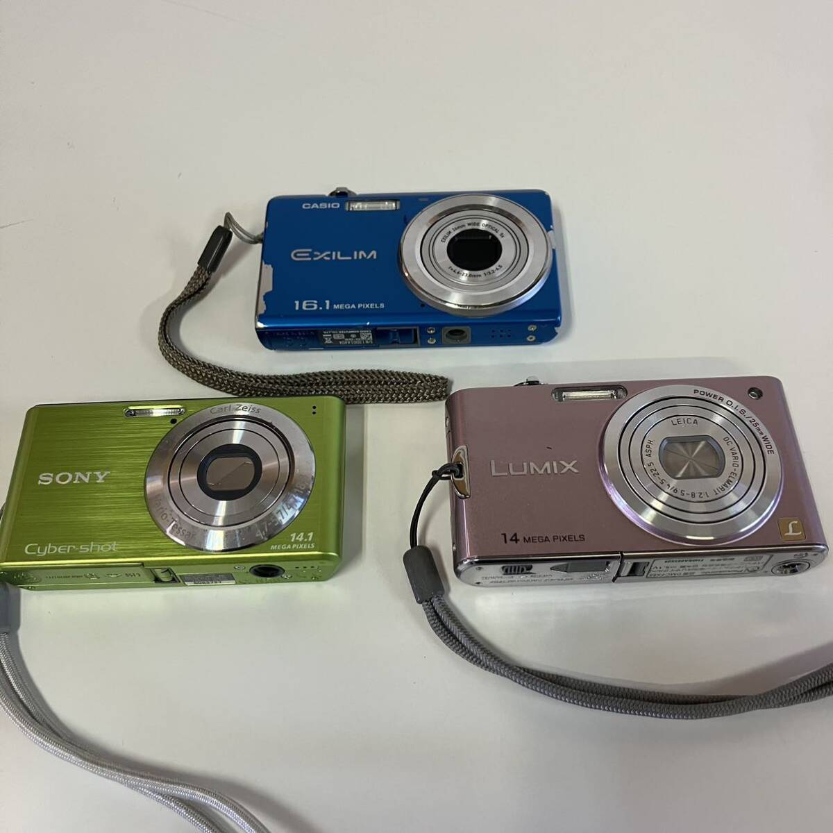 コンパクトデジタルカメラ CASIO SONY Panasonic デジカメ 現状品 3点 まとめ_画像1