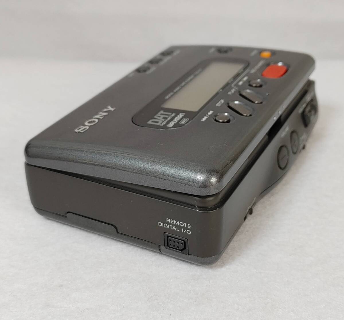 SONY DAT Walkman TCD-D7 / Junk 