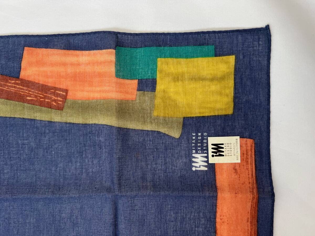ISSEY MIYAKE Issey Miyake handkerchie Mini scarf accessory archive archive handkerchief