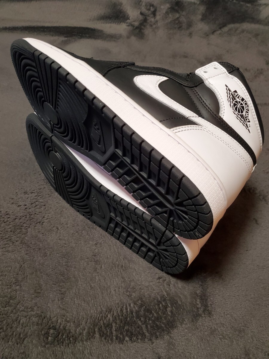 定価以下新品未使用NIKEエアジョーダン1レトロハイOGリバース 定価以下新品未使用NIKEエアジョーダン1レトロハイOGリバース