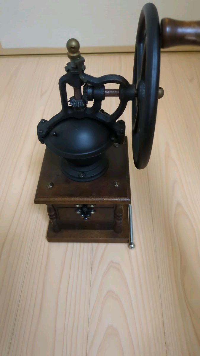 レトロ 手動 コーヒーミル DE LUXE COFFEE MILL