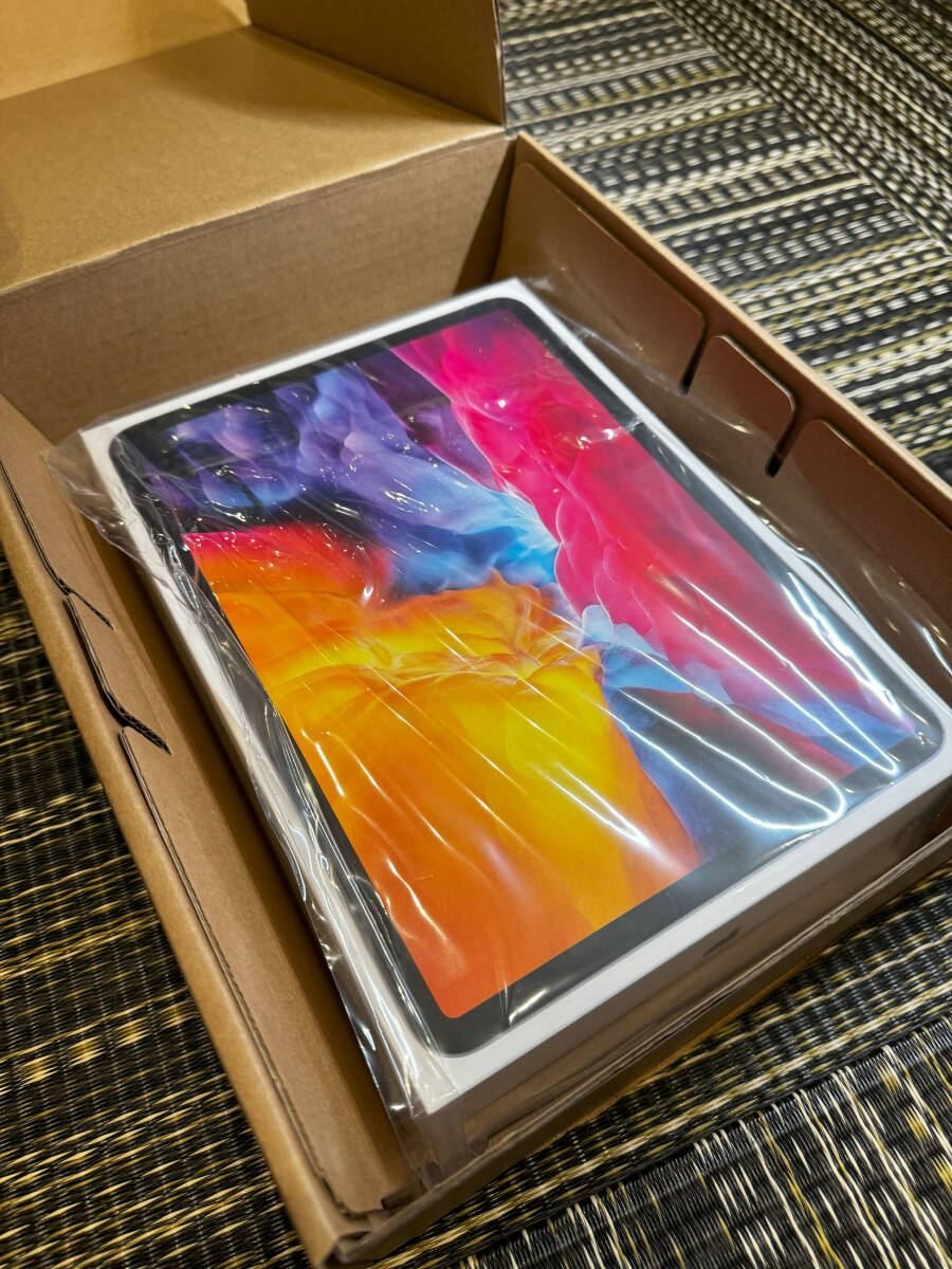 iPad Pro (11インチ) 第２世代 Wi-Fi + Cellular 256GB シムフリー スペースグレイ MXE42J/A （Apple オンラインストアで購入）_画像8