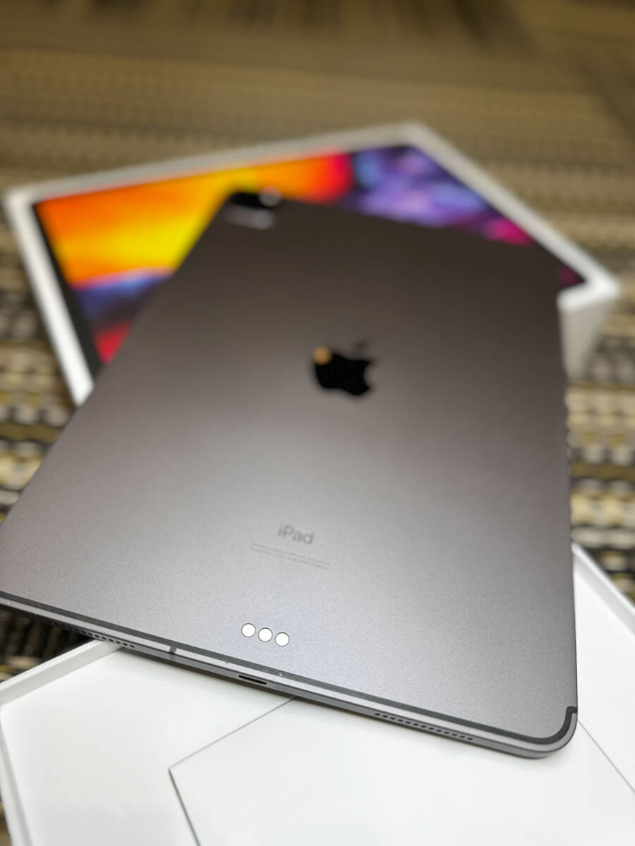 iPad Pro (11インチ) 第２世代 Wi-Fi + Cellular 256GB シムフリー スペースグレイ MXE42J/A （Apple オンラインストアで購入）_画像6
