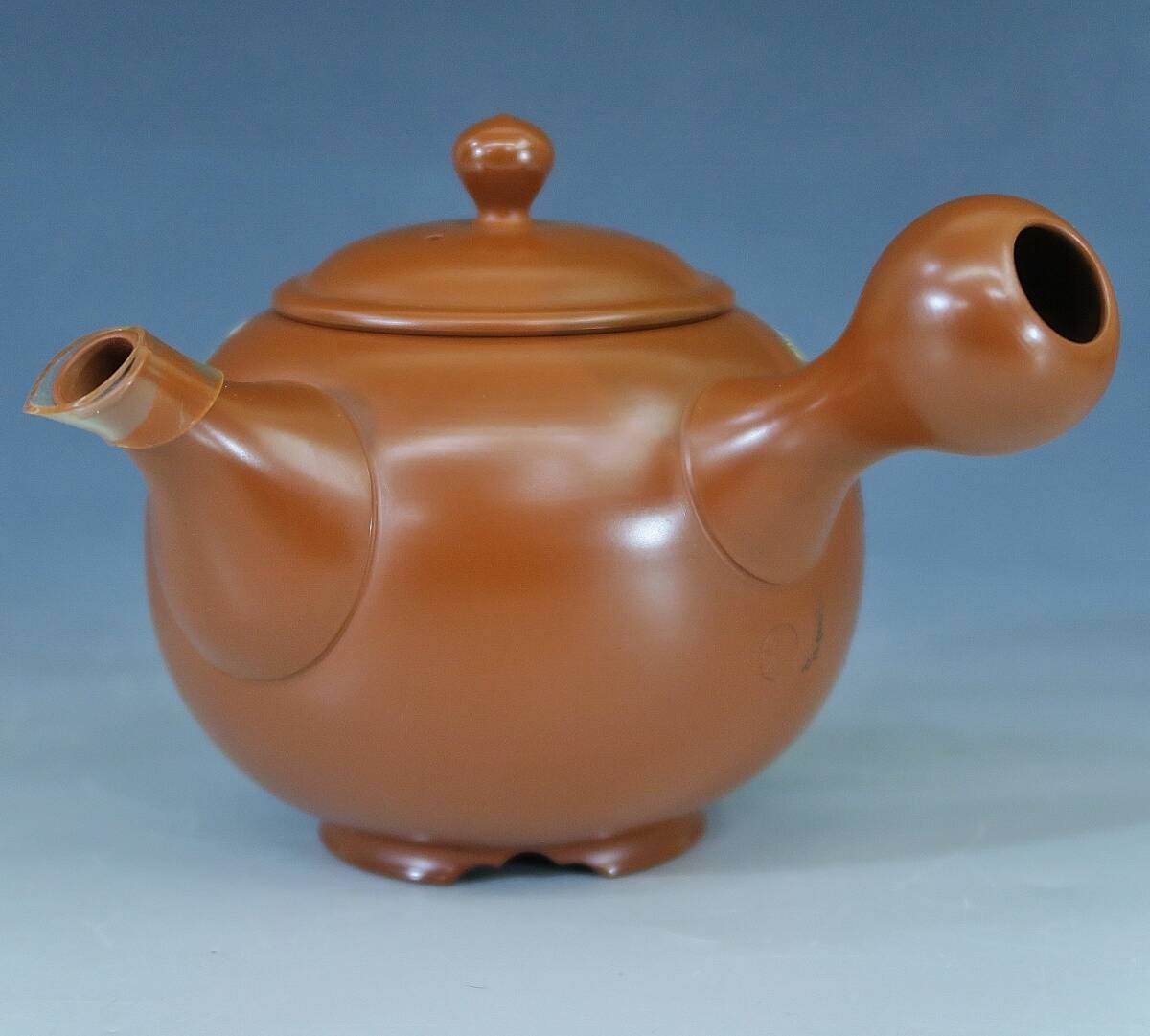 常滑焼 吉川雪堂作 壷堂刻 朱泥 茶注 東海道五十三次 6戸塚 共箱 常滑焼 吉川雪堂作 壷堂刻 朱泥 茶注 東海道五十三次 6戸塚 共箱