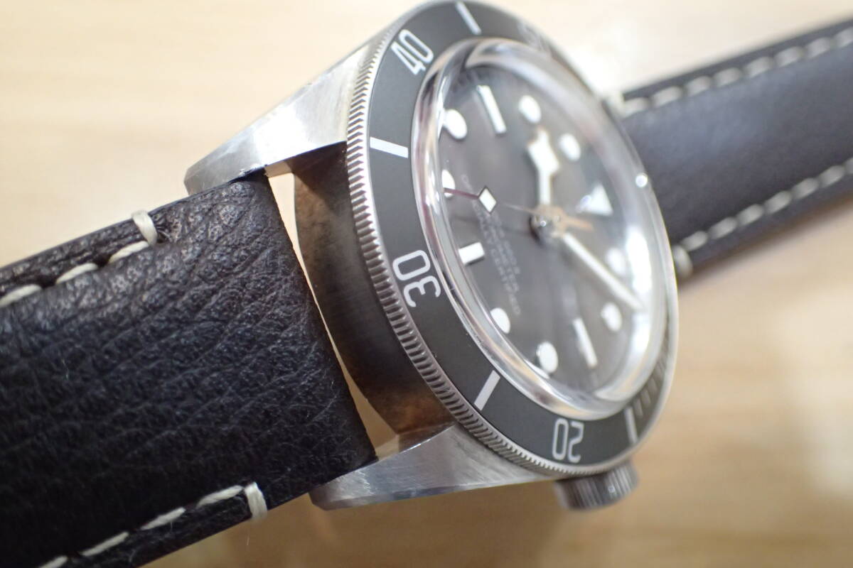 2022年正規 ◆TUDOR/チューダー ブラックベイ フィフティエイト 925◆ベルト美品 79010SG シルバー製 自動巻きメンズ腕時計の画像9