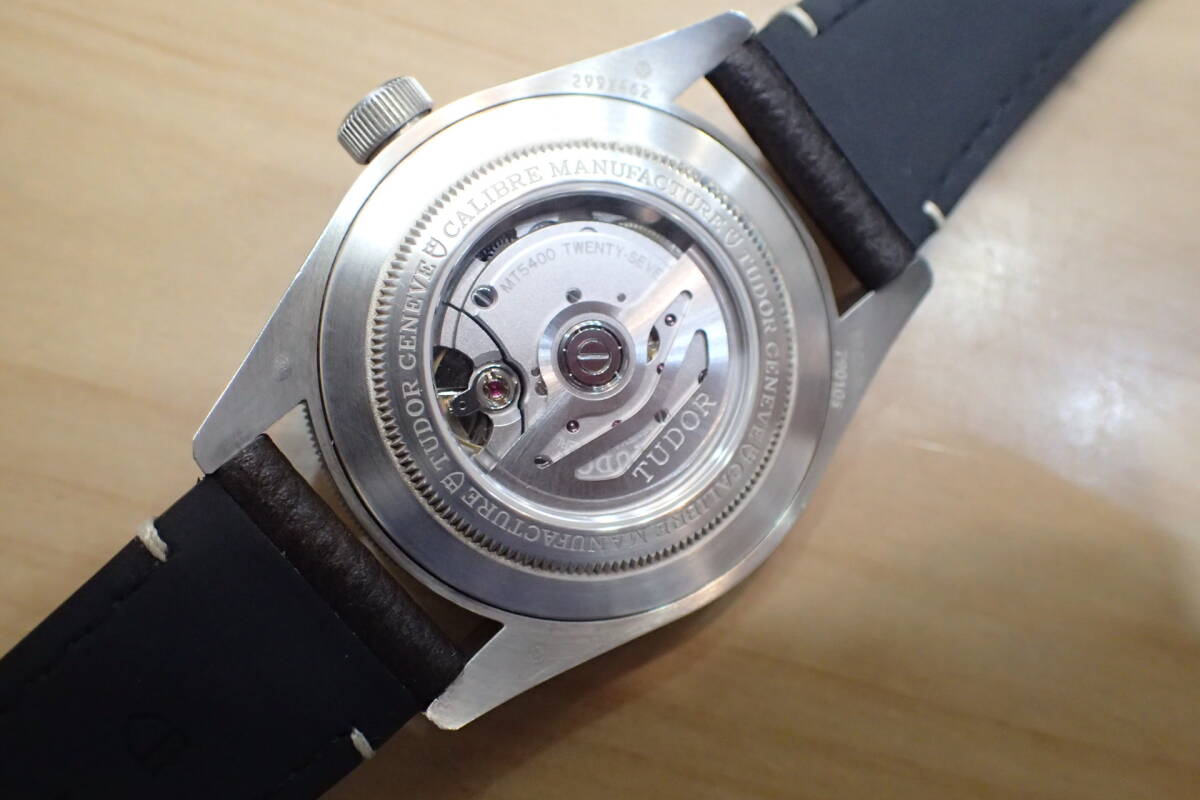 2022年正規 ◆TUDOR/チューダー ブラックベイ フィフティエイト 925◆ベルト美品 79010SG シルバー製 自動巻きメンズ腕時計の画像4