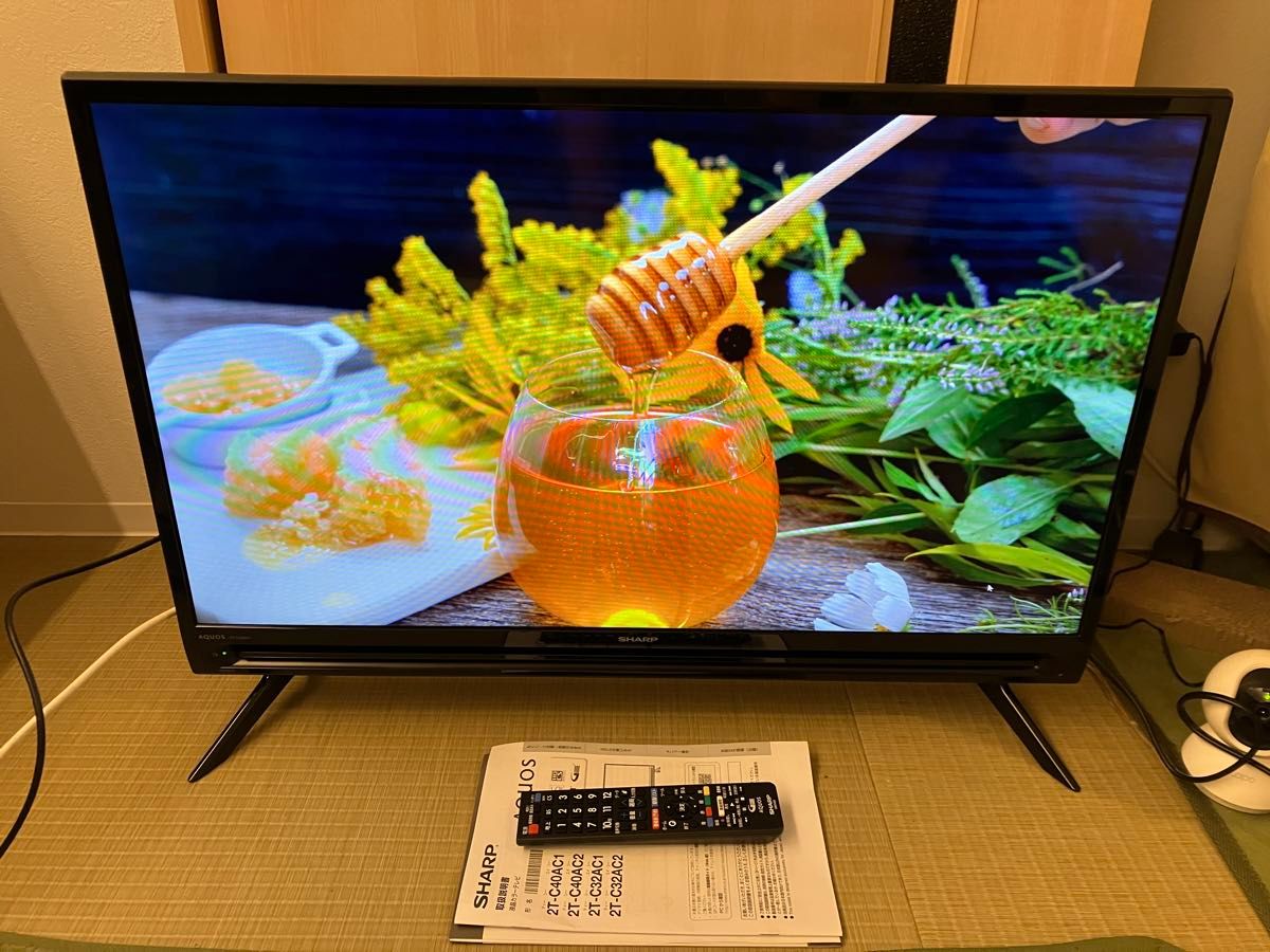 2023年製極々美品！SHARP シャープ　32型　テレビ 2T-C32AC1 