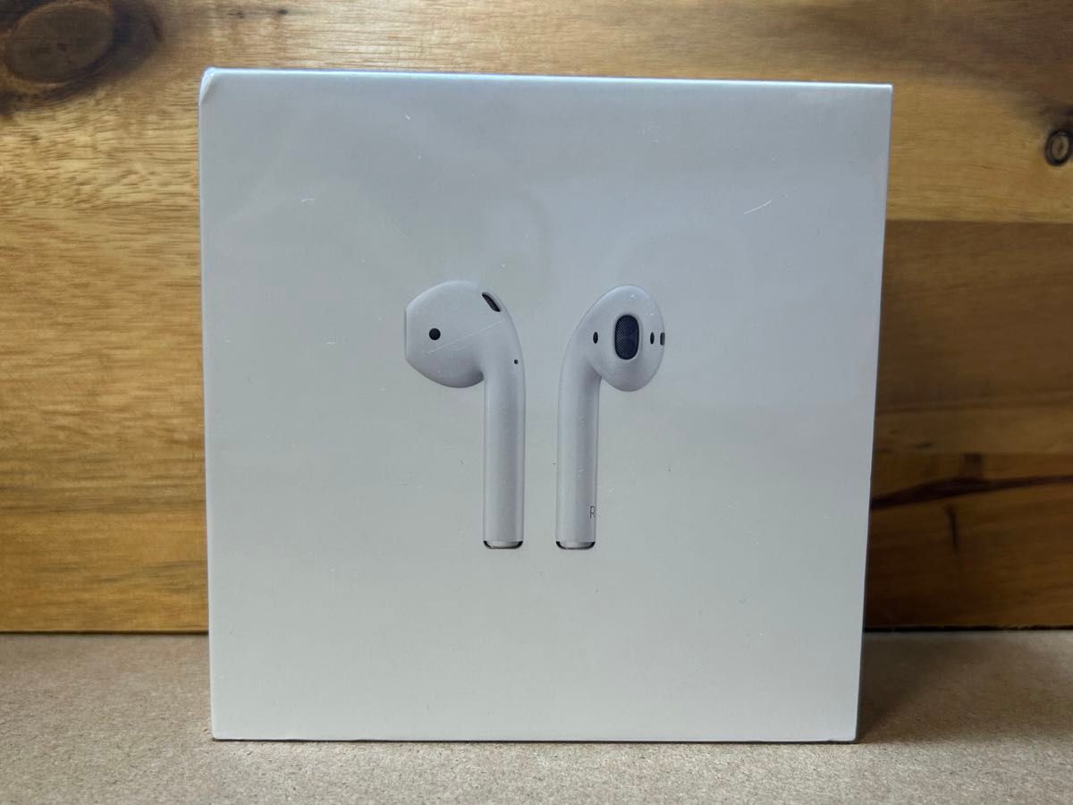 Apple AirPods MV7N2J/A 第2世代 アップル エアポッズ ワイヤレスイヤホン