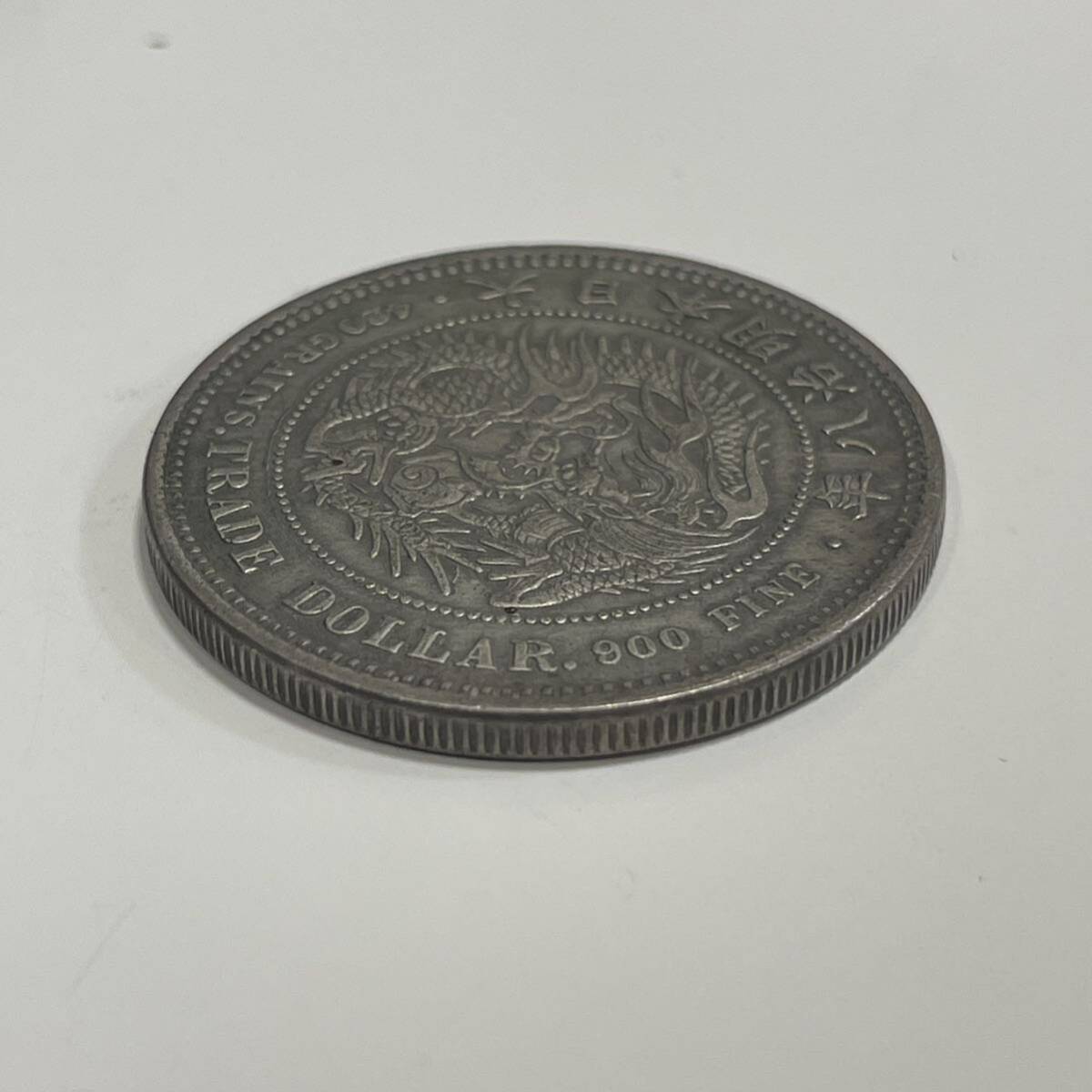 【...  серебро 】　1... серебряная монета    серебряная монета    монета     серебристый  1...  деньги (монета)  1  йен  серебряная монета    большой  Япония  период Мейдзи 8 год 　 большой  Япония  период Мейдзи 8 год 