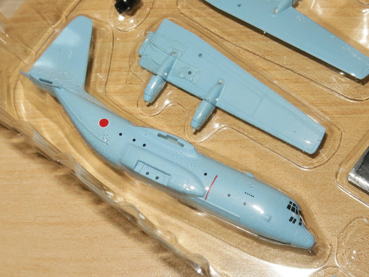 1/300 戦術輸送機 C-130 航空自衛隊 第1輸送航空隊 第401飛行隊 ロービジ塗装 1-B 名機の翼コレクション2 エフトイズの画像7