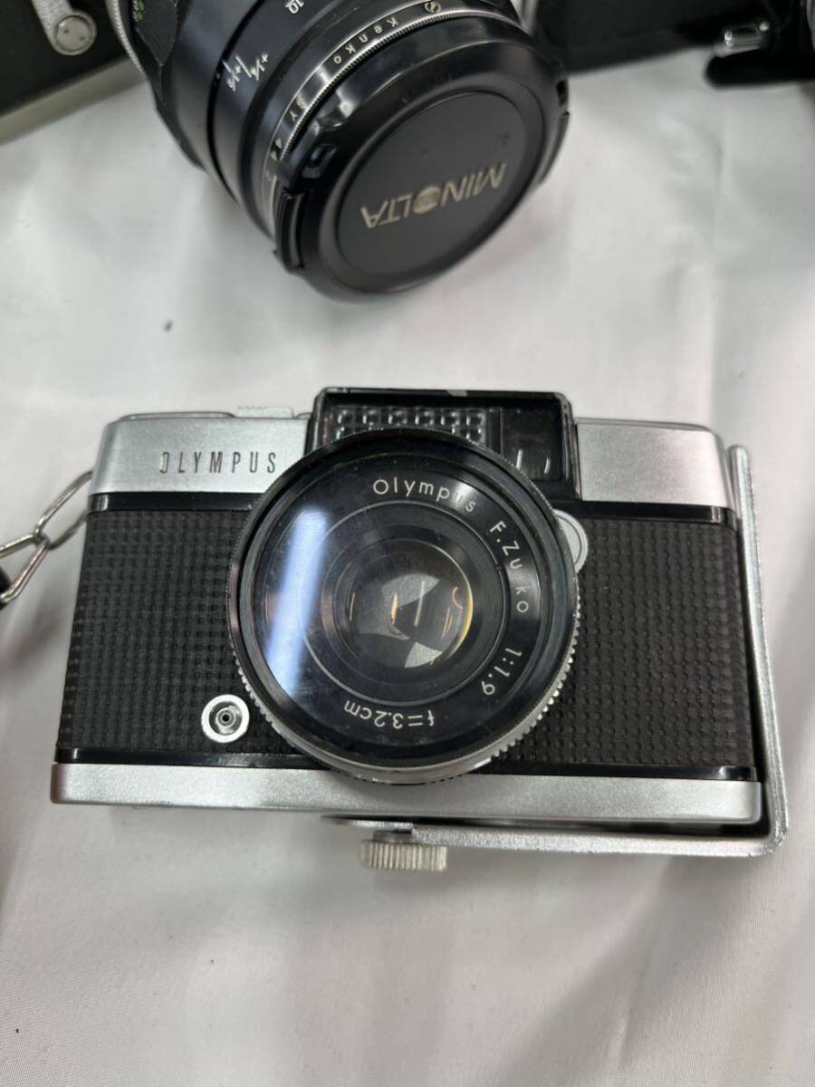 ①OLYMPUSオリンパスMINOLTA ミノルタ フィルムカメラ レンズ付き ジャンク 4点セット_画像4