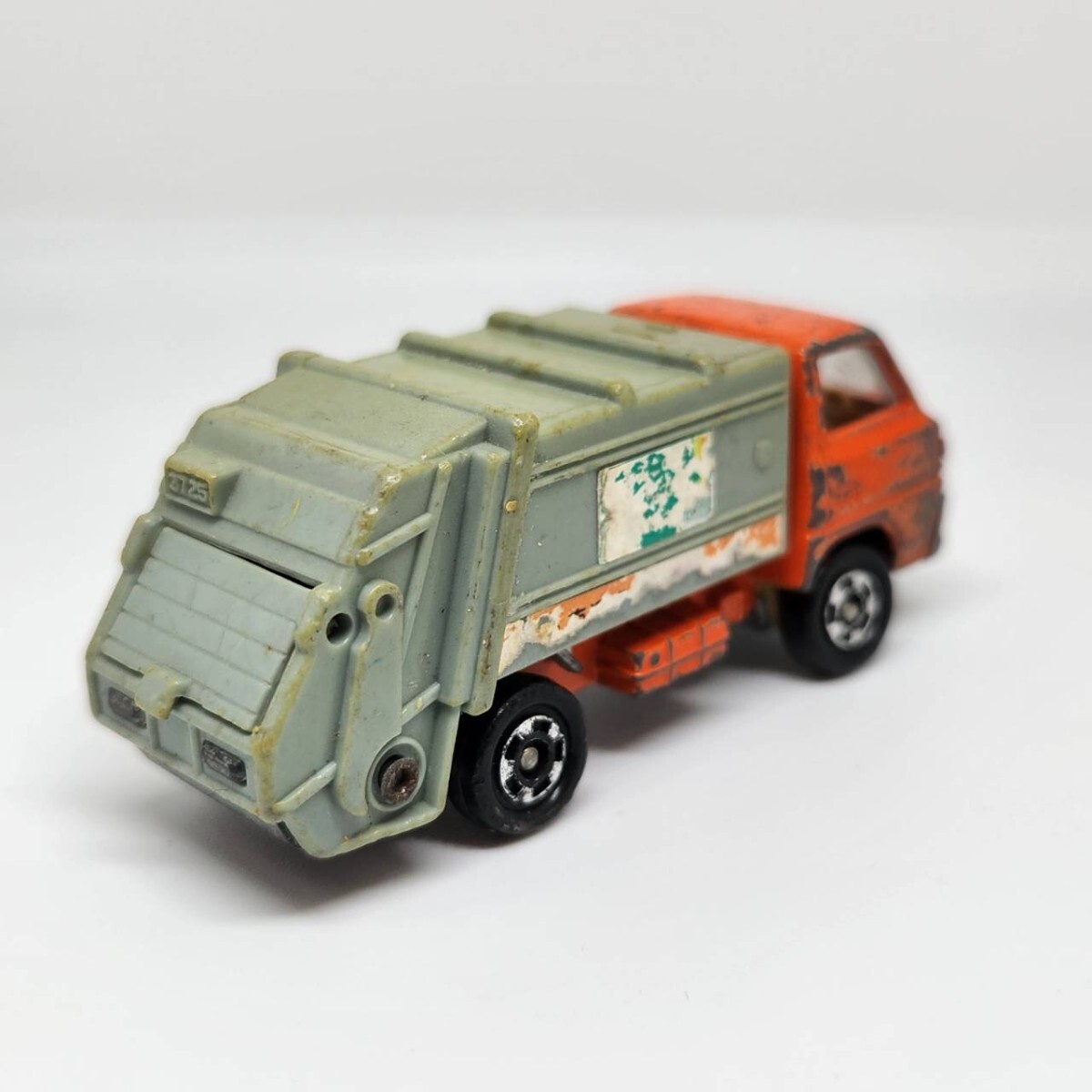 トミカ ルース 日本製 三菱 キャンター 激レアカラー 横浜 ゴミ収集車 TOMICA MITSUBISHI CANTER 同梱大歓迎！他にも多数出品中_画像3