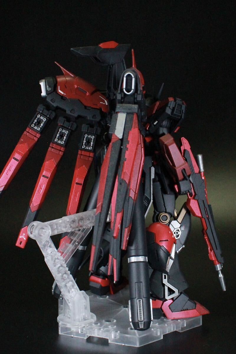 RG Hi-νガンダム オリジナルカラー全塗装完成品_画像7