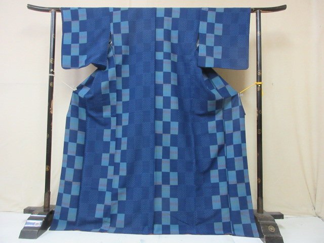 1円 良品 正絹 着物 小紋 縮緬 和装 和服 型染 市松 十字 可愛い お洒落 高級 袷 身丈160cm 裄67cm【夢職】★★★_画像1