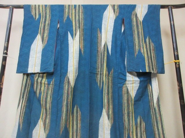 1 jpy used silk kimono fine pattern .... Japanese clothes Japanese clothes antique Taisho romance arrow feather flower . arrow . high class . length 138cm.62cm[ dream job ]***