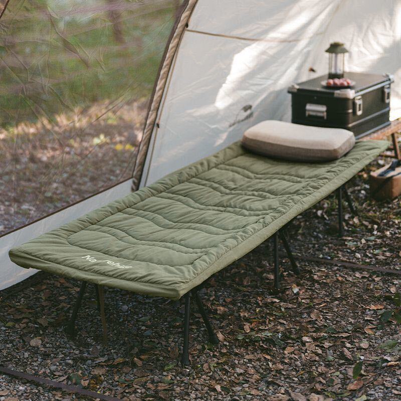 キャンプ用 折り畳みベッドのマット 固定式 超高品質 軽量860g 超柔らかい生地 綿充填 防寒保温 67x190cm アウトドア 野外登山の画像2