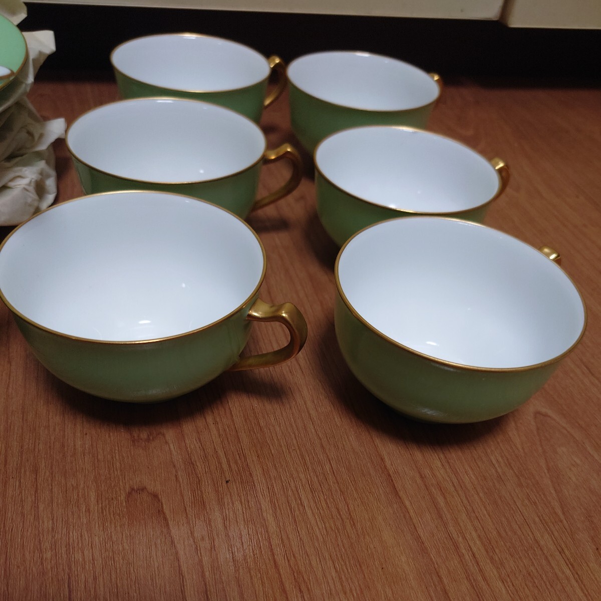 OKURA　色蒔き　ティーセット 　 長期保管品 食器 レトロ　カップ6 皿小6　皿大6 ティーポット　クリーマー　シュガーポット　保管品_画像4
