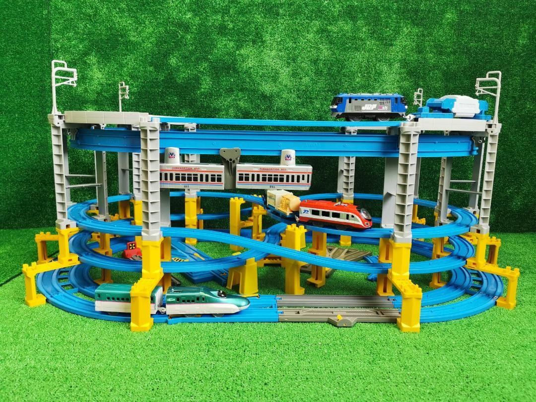 プラレール レイアウト 複線レール 高架レール 5段 タワー架線柱 プラレール レイアウト 複線レール 高架レール 5段 タワー架線柱