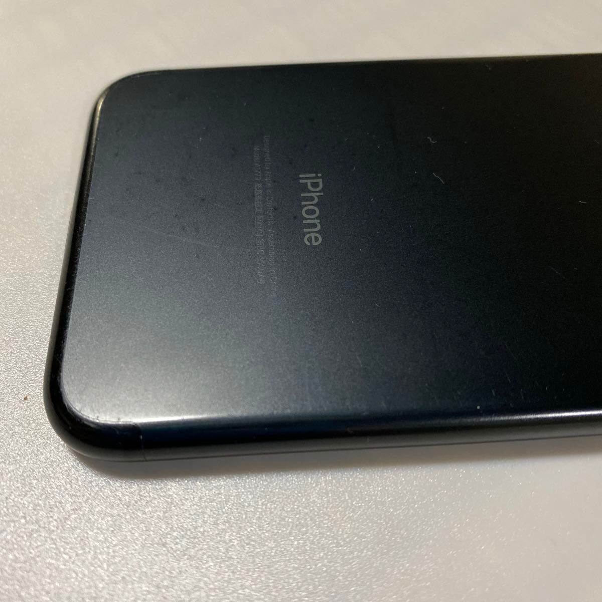 iphone7本体 ケース付き　32G バッテリー78% ブラック Apple SIMロックなし