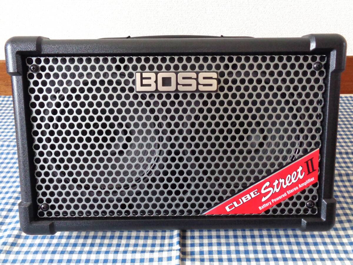 BOSS CUBE Street II　専用カバー 電源アダプター付　　ボス ギターアンプ　キューブ ストリート2_画像2