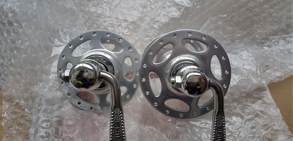 15750円 SHIMANO シマノ デュラエース DURA ACE ラージフランジ 15750円 SHIMANO シマノ デュラエース DURA ACE ラージフランジ