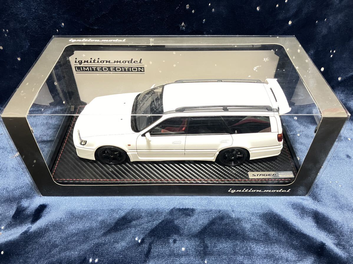 ☆ 貴重な実車カタログ付き ☆ 限定品 イグニッションモデル NISSAN STAGEA 260RS (WGNC34)white BLACK ENGINE ブラックエンジン付き ☆_画像2