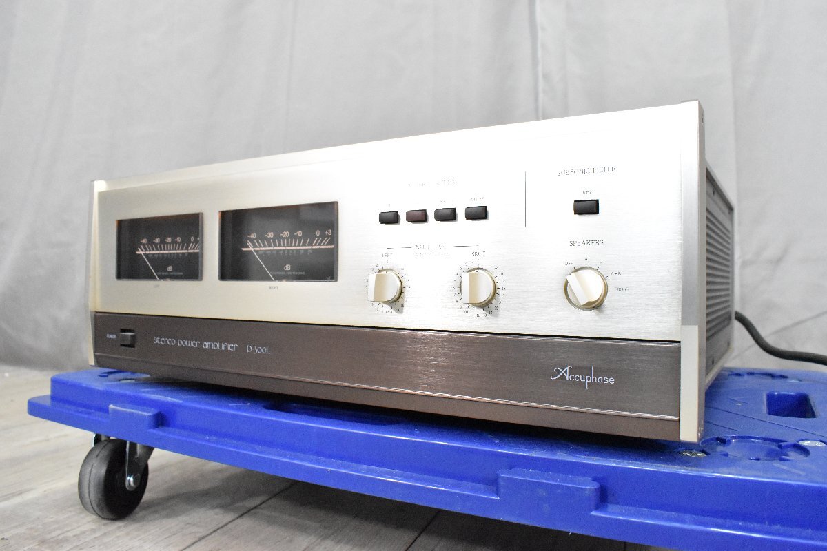 ◇p2068 中古品 Accuphase アキュフェーズ ステレオパワーアンプ P-300L_画像1