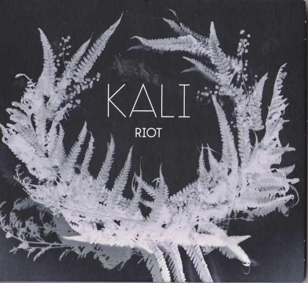 CD　★KALI Riot 　輸入盤　(Ronin Rhythm Records RON 020)　デジパック_画像1