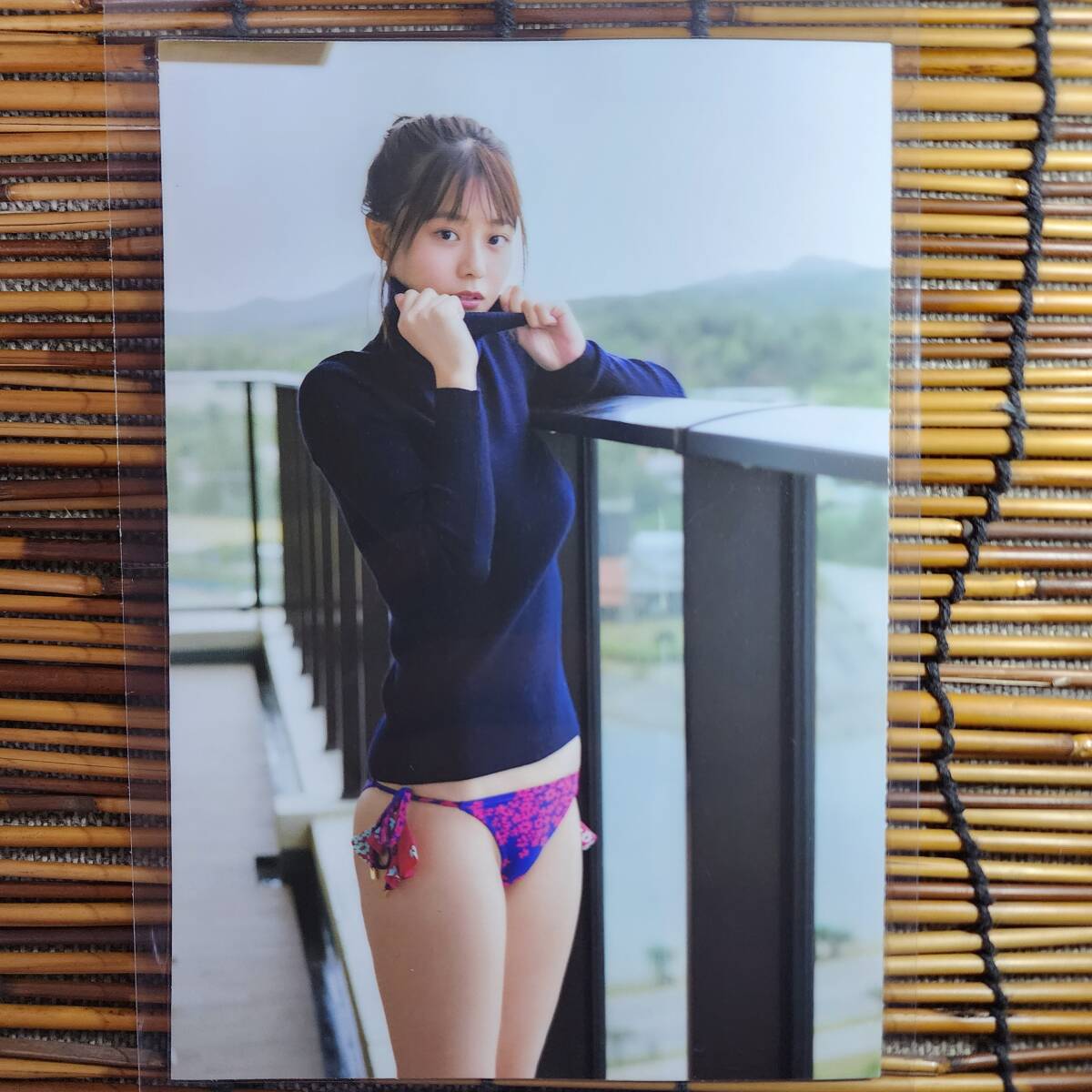 [ high quality thick 150μ laminate processing ]... Young Jump 2022NO.9 special appendix swimsuit A5 magazine scraps 4 page [ bikini model ]