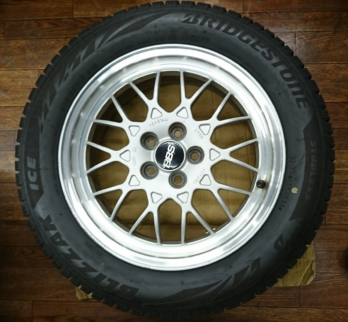 ★中古品★ BBS 16×6.5J +55 100-5H スタッドレス BS BLIZZAK ICE 205/55R16 2021年製 レガシィにて使用【他商品と同梱歓迎】_画像5