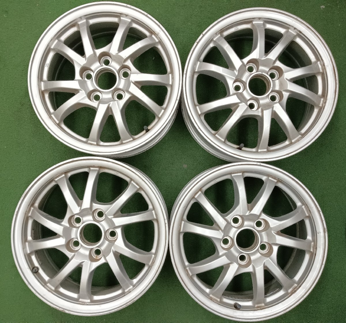 ★中古品★ プリウスα 純正ホイール 16×6.5J+39 114.3-5H プリウスアルファ ホイールカバー付き ガリ傷あり【他商品と同梱歓迎】_画像7