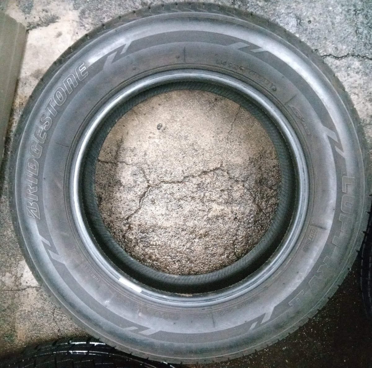 ★中古品★ BRIDGESTONE LUFT RV2 2021年製 195/65R15 タイヤ二本セット【他商品と同梱歓迎】_画像6