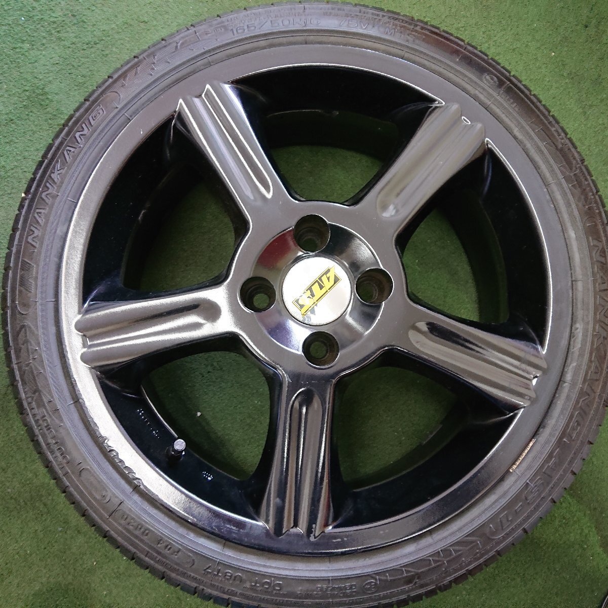 ★中古品★ATS製？ 16インチ 16×7J +35 100-4H 自家塗装 ブラック NANKANG 165/50R16 タイヤホイールセット【他商品と同梱歓迎】_画像3