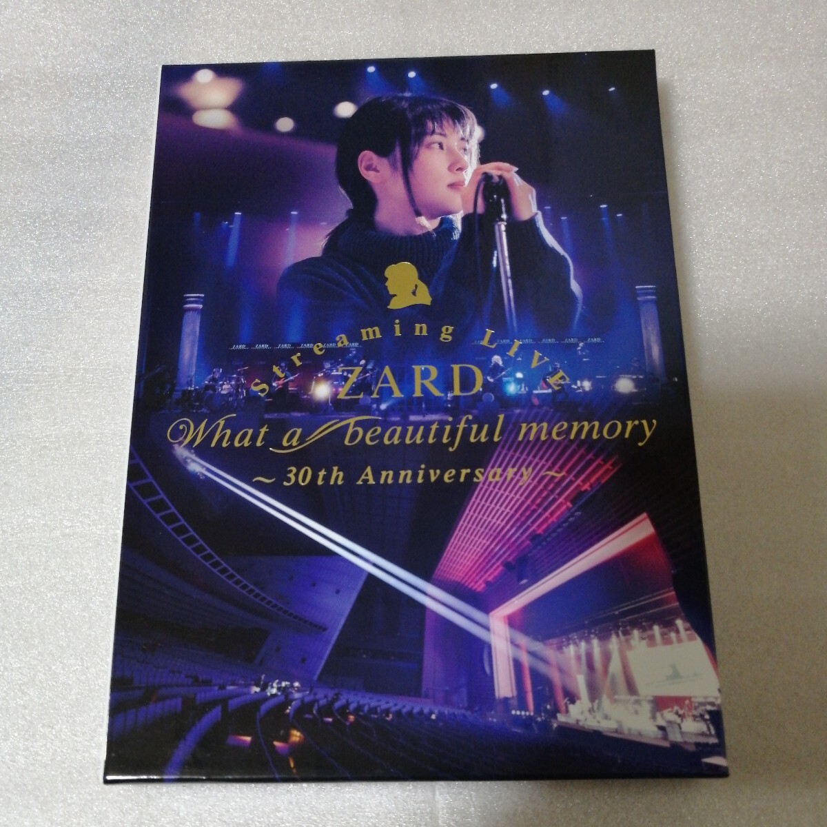 ZARD DVD　Streaming LIVE 'What a beautiful memory ~'　ステッカー付き　坂井泉水 負けないで　揺れる想い 君がいない ベスト 送料 230円_画像2