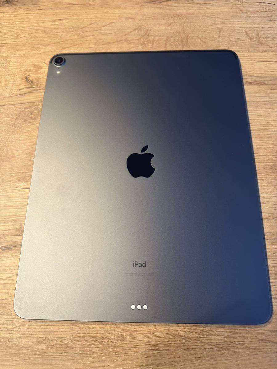 iPad Pro 12.9 дюймовый 512GB no. 3 поколение Wi-Fi модель б/у рама царапина . экран пожелтение иметь Space серый 