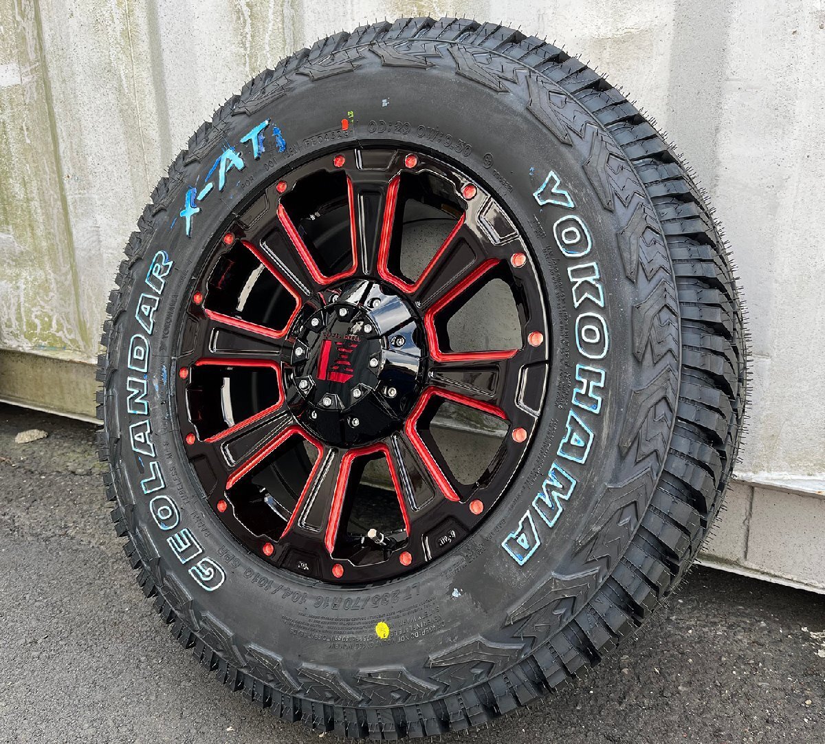 【車検対応】ハイエース200系 サマータイヤ ホイールセット 215/65R16 ヨコハマ ジオランダー X-AT 16インチ DeathRock 新品4本セット_画像1