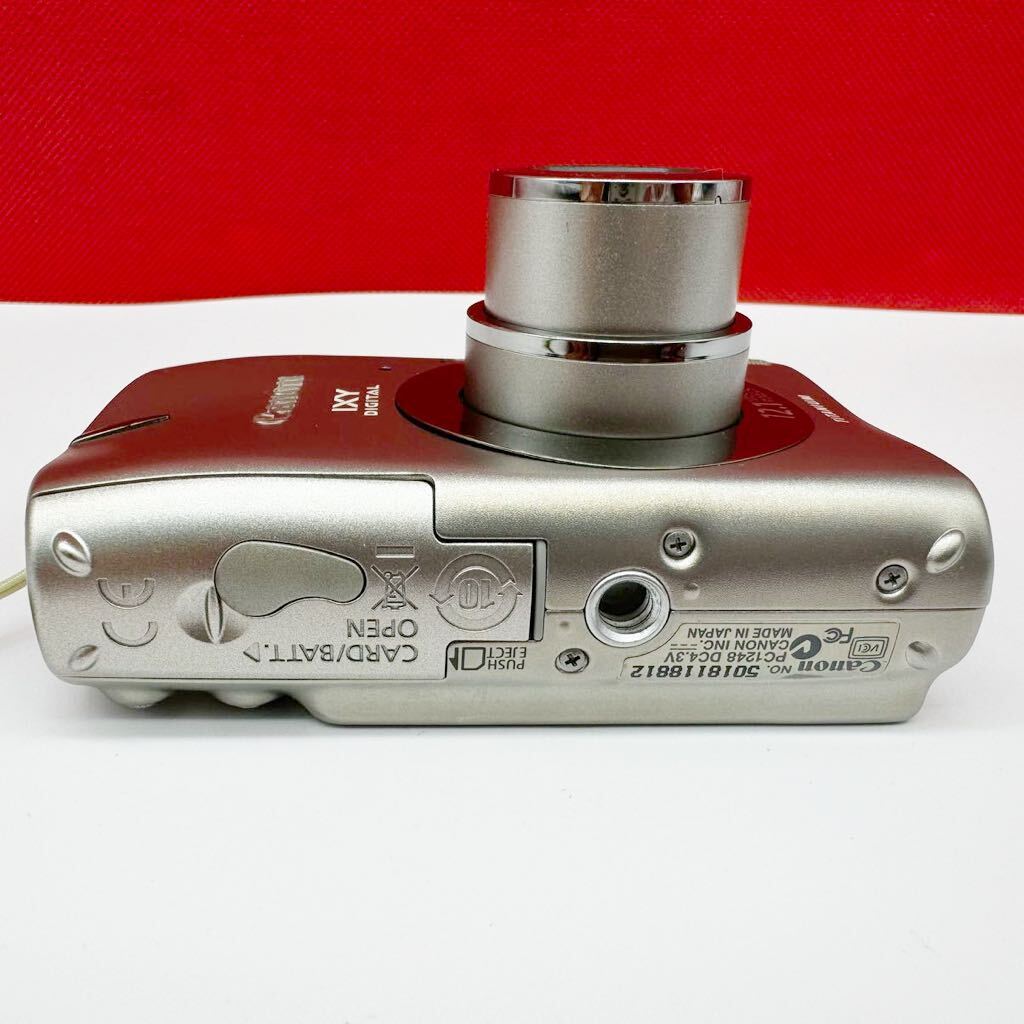 ▲ Canon IXY DIGITAL 2000 IS AiAF 12.1 MEGA PIXELS TITANIUM コンパクトデジタルカメラ 動作確認済 現状品 キャノン_画像6