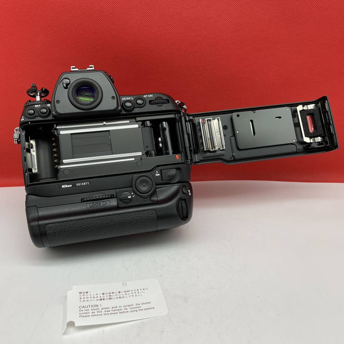 □ 防湿庫保管品 使用数回 Nikon F6 一眼レフ フィルムカメラ ボディ AF MICRO NIKKOR 60mm F2.8 レンズ シャッター、露出計OK ニコン_画像6
