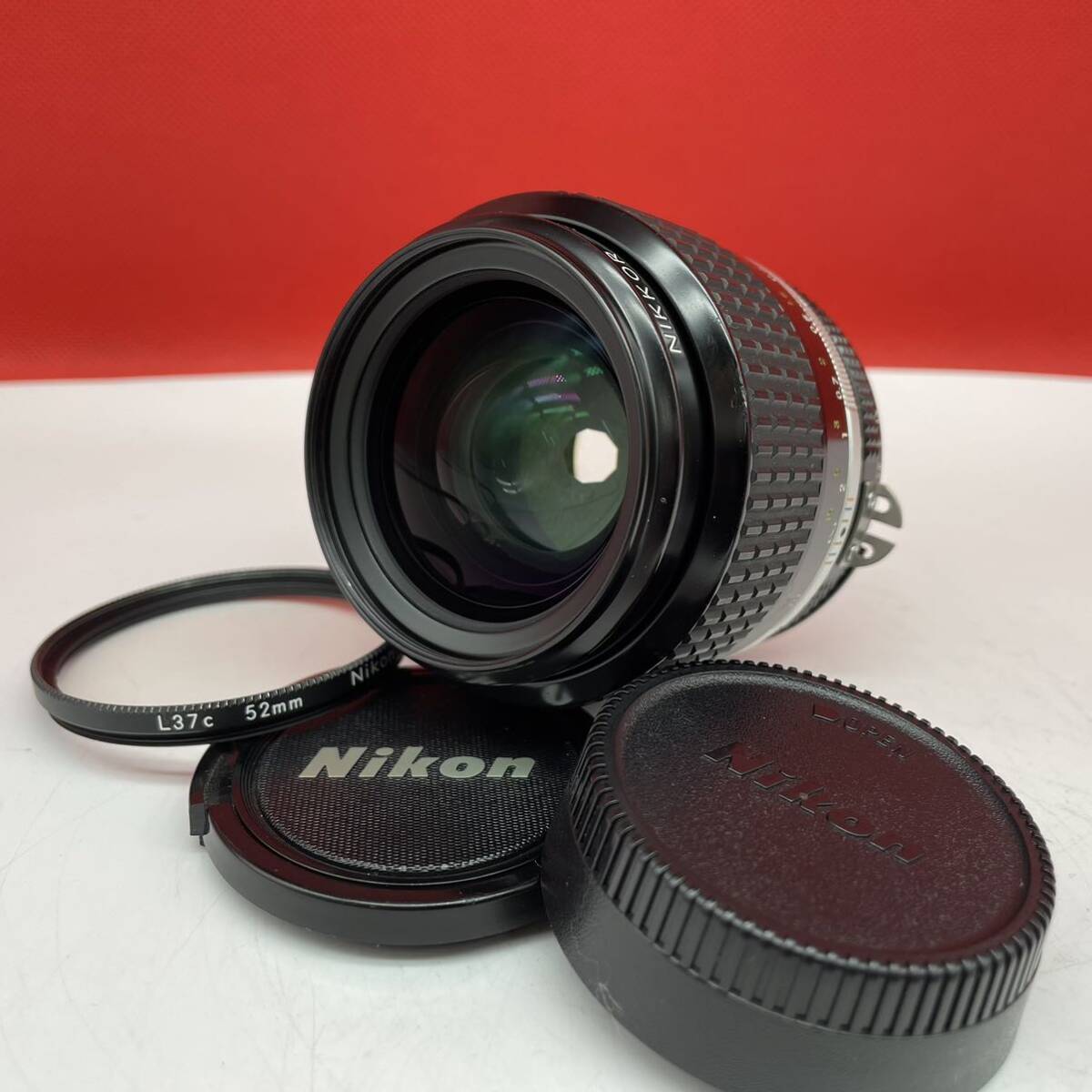 □ 使用数回 Nikon NIKKOR 35mm F1.4 Ai-s カメラレンズ 単焦点 マニュアルフォーカス ニコン_画像1
