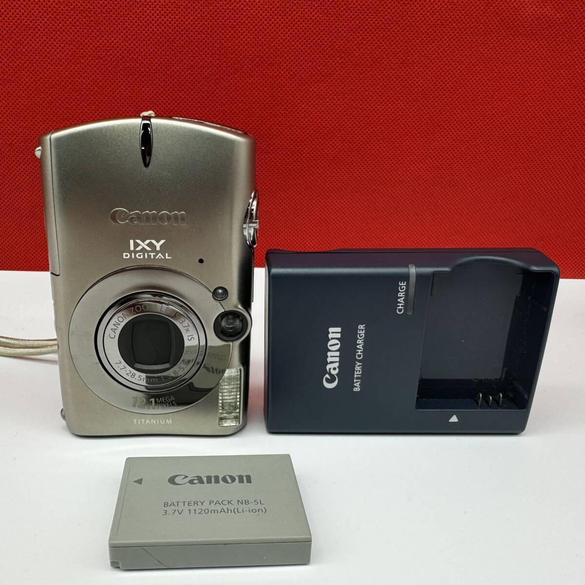 ▲ Canon IXY DIGITAL 2000 IS AiAF 12.1 MEGA PIXELS TITANIUM コンパクトデジタルカメラ 動作確認済 現状品 キャノン_画像1