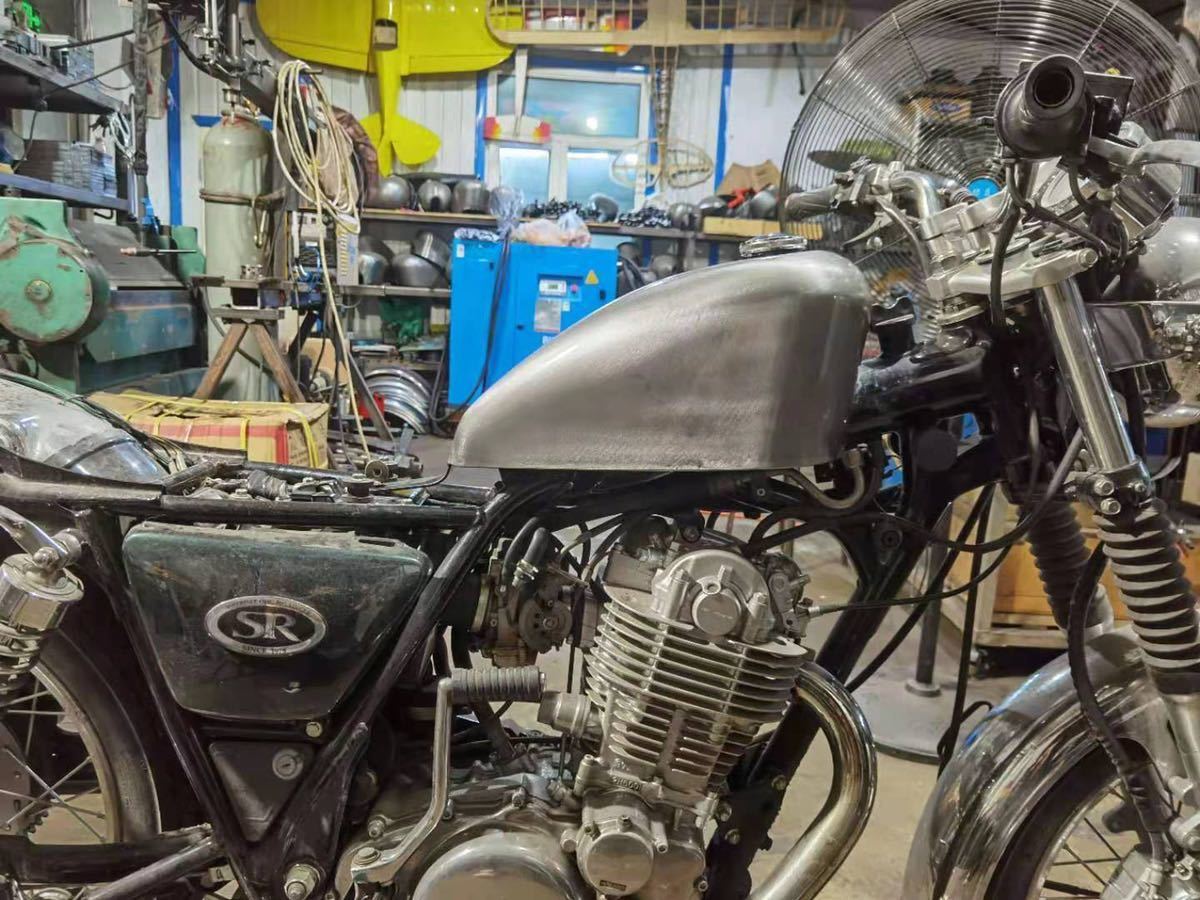 36番(19番形状)　８L　ヤマハ　YAMAHA SR400&SR500用 スポーツスタータンク　　ボルトオン　ナロー　タンク製作工房　