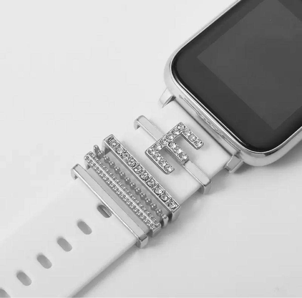 Apple Watch バンド用 シルバー イニシャル チャーム スマートウォッチ ベルト 