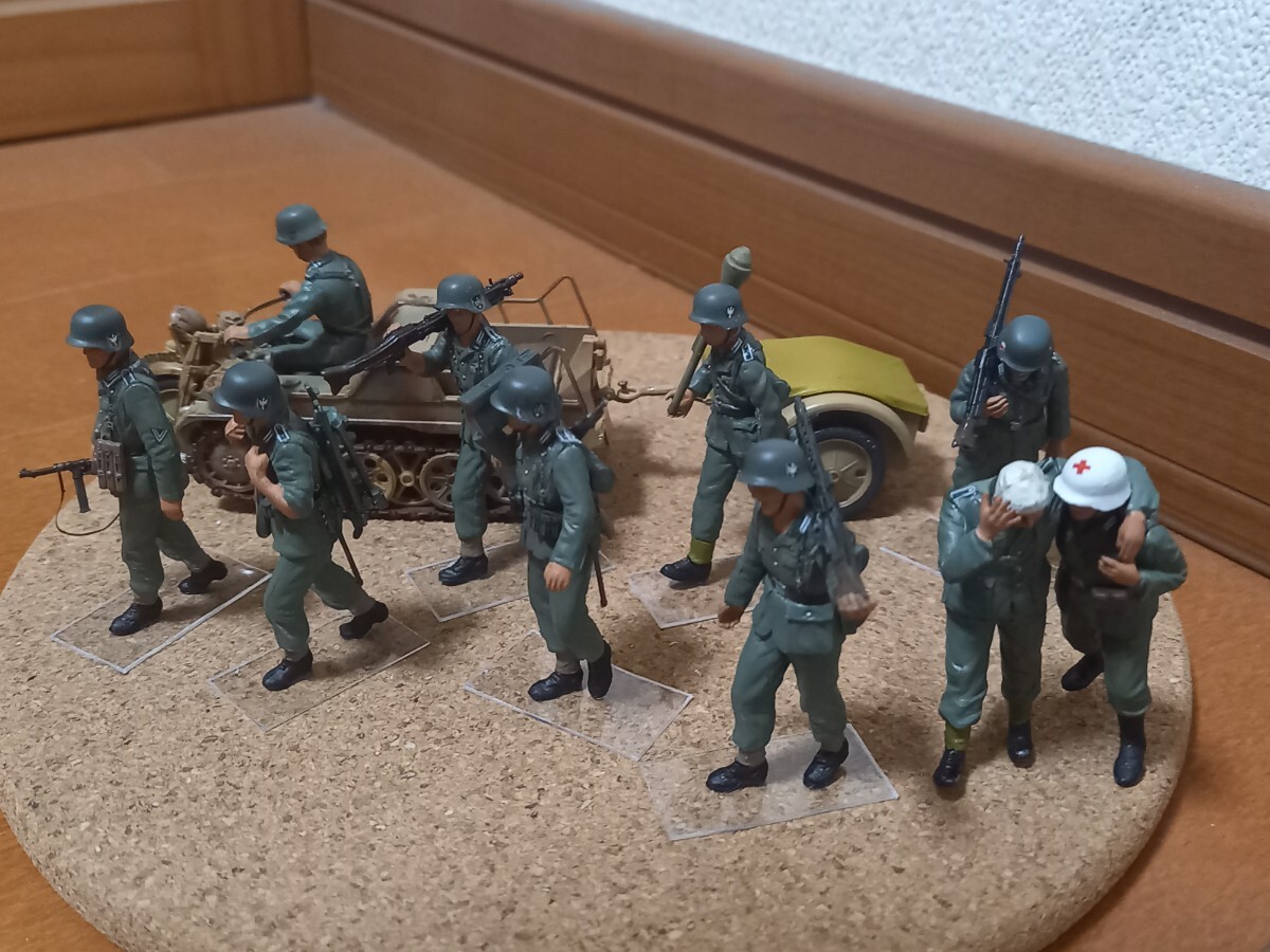 (ドイツNo.24)　1／35　タミヤ　ドイツ　行軍セット　ケッテンクラート　ドラゴン　衛生兵　負傷兵　完成品_画像5