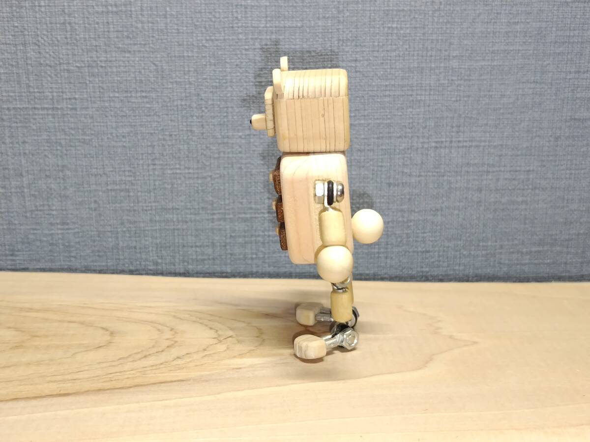  moveable type drawer bear robot 
