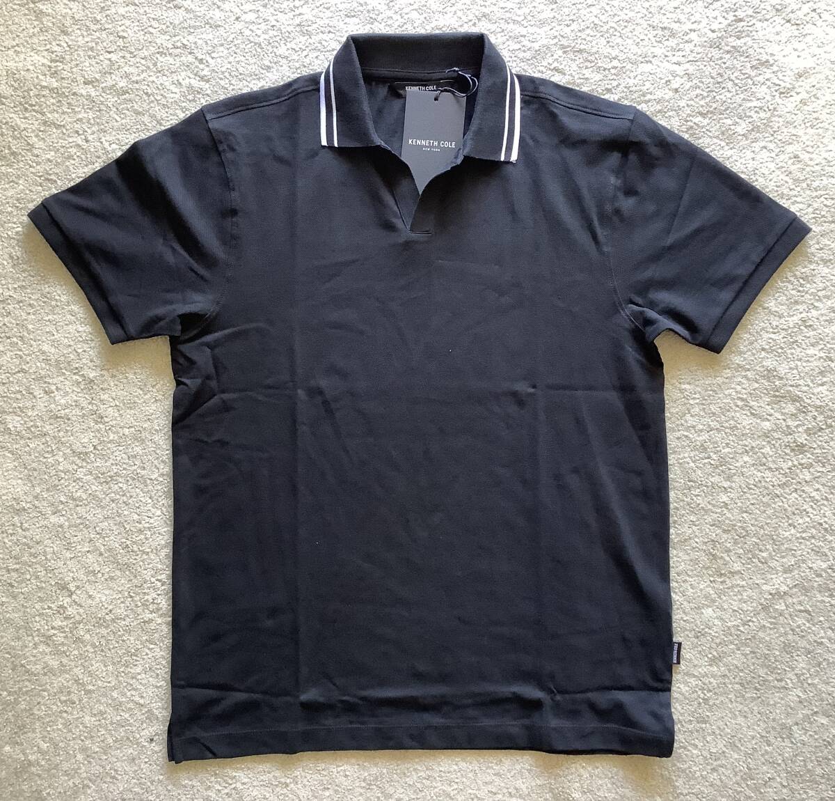 日本発送KENNETH COLE NEW YORK新品メンズXL♪普段使いにぴったり黒の質の良いストレッチコットンポロシャツ_黒のポロシャツ