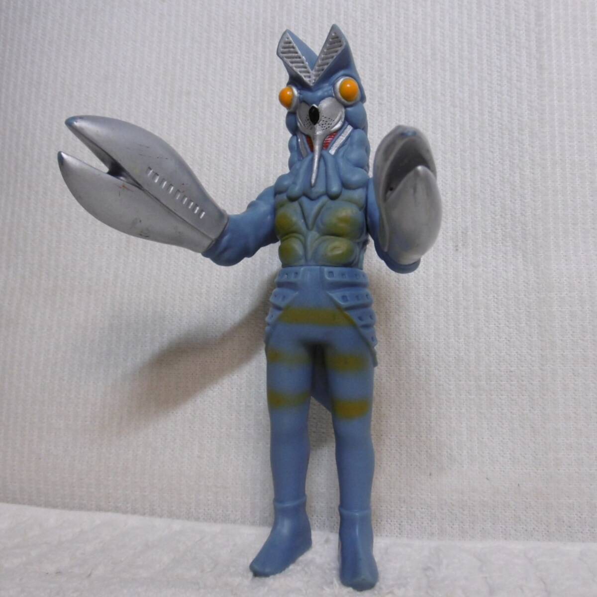 ☆ウルトラ怪獣 ソフビ　宇宙忍者 バルタン星人 ２０１３ 円谷プロ　ウルトラマン☆中古品_画像1