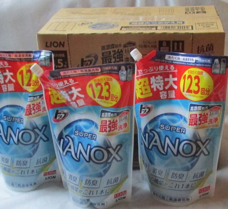 6袋x1230g SUPER NANOX 超特大 トップ スーパーナノックス 洗濯用洗剤 詰め替え用1箱_画像1